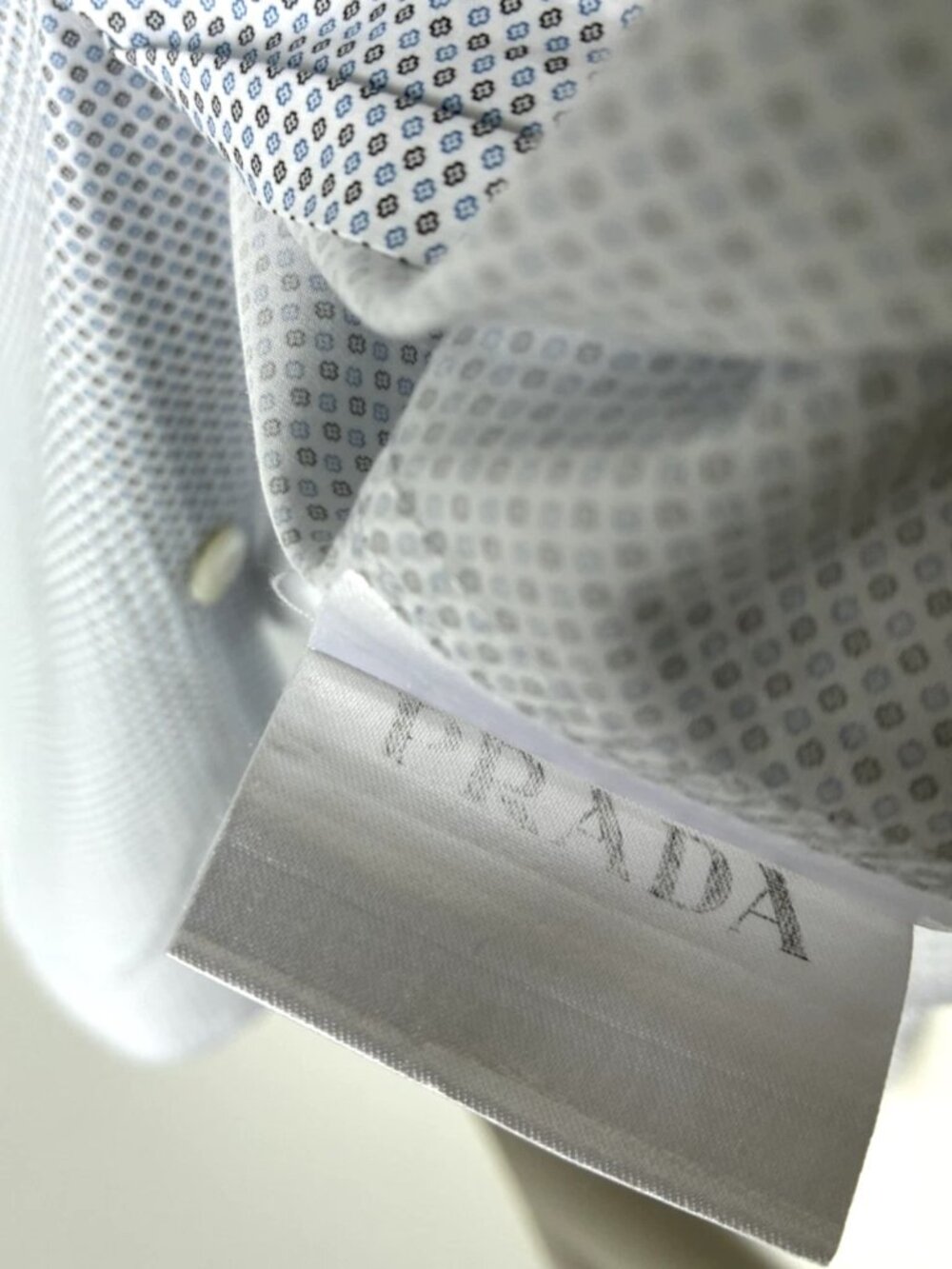 PRADA men's dress shirt, size 15.5" / 39cm, white blue black micro-pattern - Picture 10 of 10